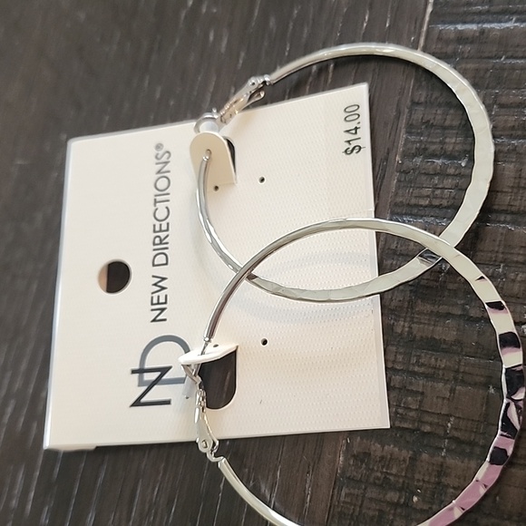 New Directions Shiny Silver Hoop Earrings - Picture 1 of 2